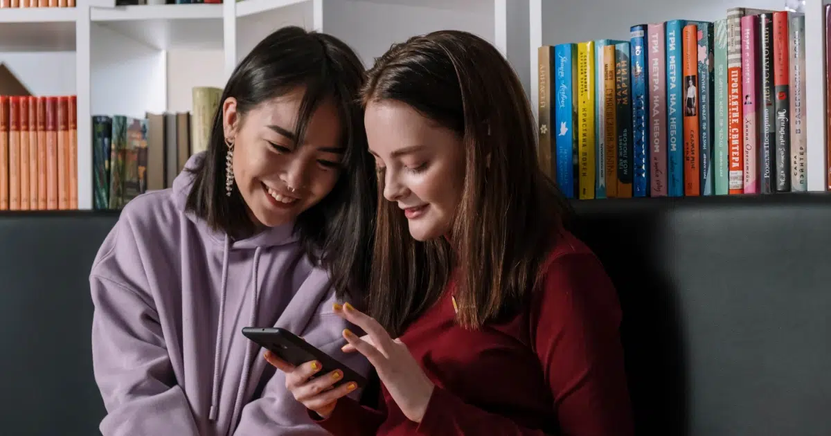 Top 7 Customer Engagement solutions to Connect with Gen-Z