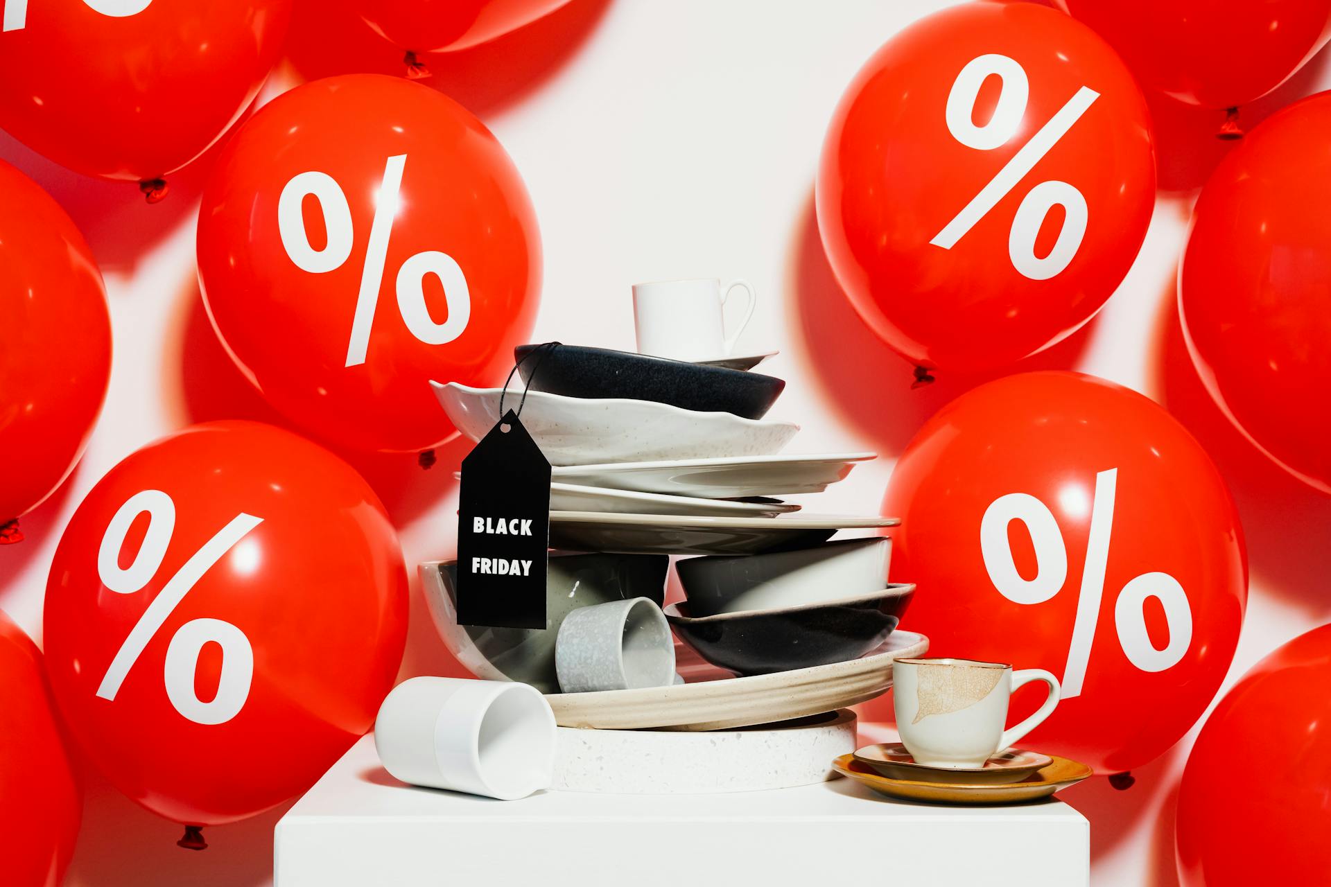 enhancing-e-commerce-with-video-a-performance-impact-analysis-red balloon with percentage print